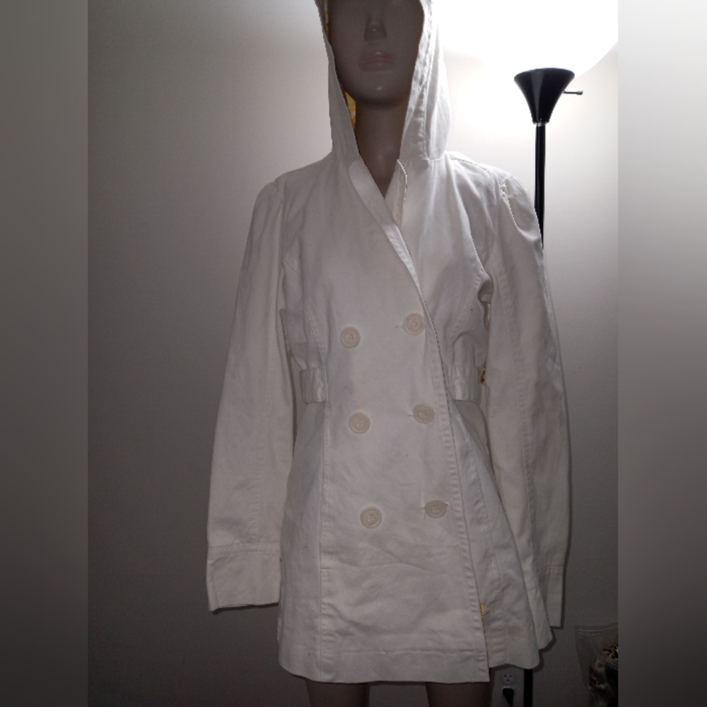 Roxy white coat size medium New with tags